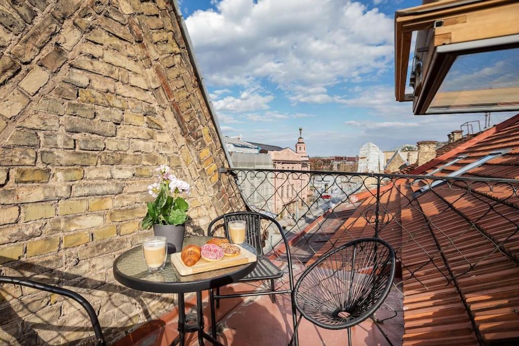 Luxury Apartment In Gediminas Avenue With Terrace VNO Exterior photo